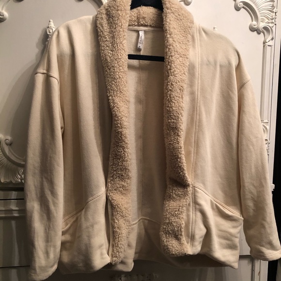 Z Supply Sherpa Cocoon Cardigan - Picture 2 of 5